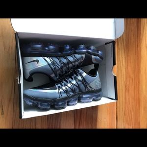 New nike air vapormax run utility blue dusk